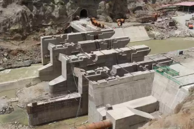 天天鲁一鲁摸一摸爽一爽