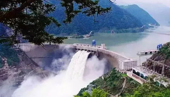 天天鲁一鲁摸一摸爽一爽