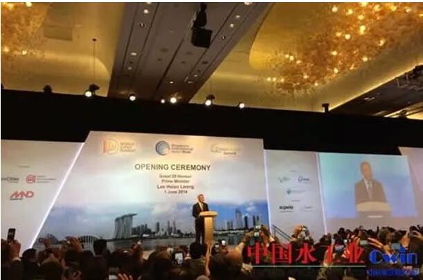 天天鲁一鲁摸一摸爽一爽