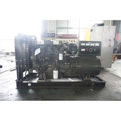 50kw华丰柴油发电机组-华丰4缸柴油机PHF4056ZD1柴油发电机组,缸径/行程：105/125mm,柴油发电机组水冷发动机功率56KW,柴油发电机组配套马拉松斯坦福发电机。厂价直销欢迎选购：13773399855。