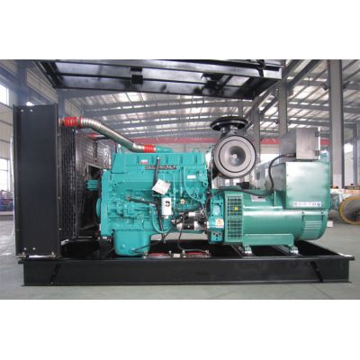 200kw重庆康明斯柴油发电机组-重庆康明斯6缸柴油机MTA11-G2柴油发电机组,缸径/行程：125/147mm,柴油发电机组水冷发动机功率246KW,柴油发电机组配套马拉松斯坦福发电机。厂价直销欢迎选购：13773399855。